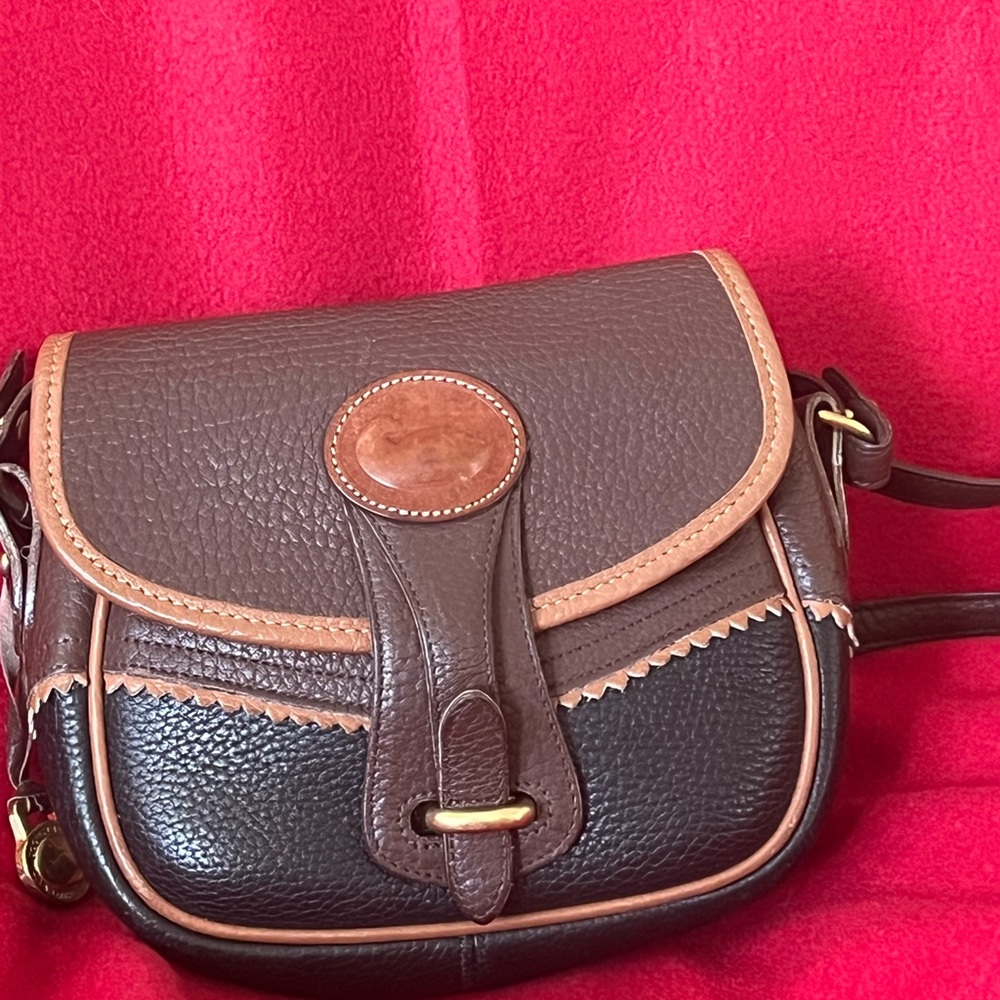 Dooney & Bourke vintage Teton Crossbody Bag Purse